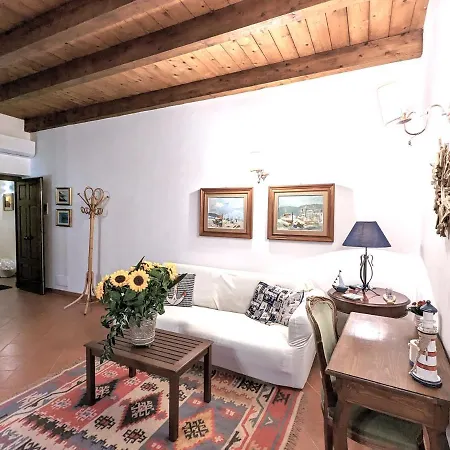 Apartment La Casa Delle Fate