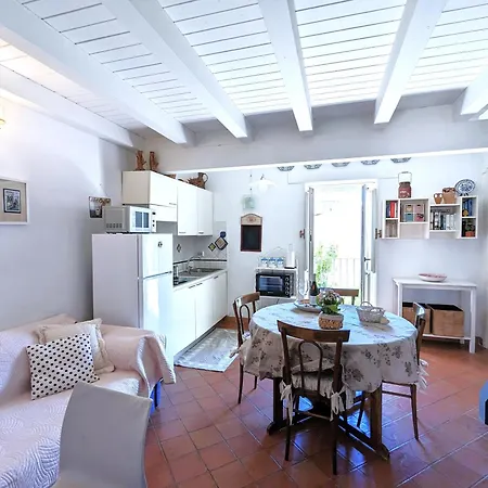 La Casa Delle Fate Apartment