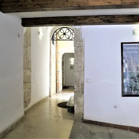 아파트 La Casa Delle Fate